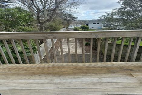 Photo of property in 2/25 Gill Avenue, Te Atatu Peninsula, Auckland, 0610