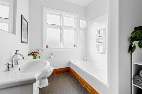 Photo of property in 127 Forfar Street, Clyde Hill, Dunedin, 9011