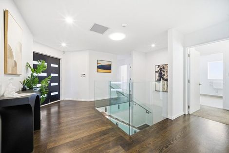 Photo of property in 14 Landing Drive, Albany, Auckland, 0632
