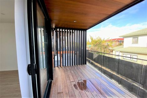 Photo of property in 40c Reeves Road, Pakuranga, Auckland, 2010
