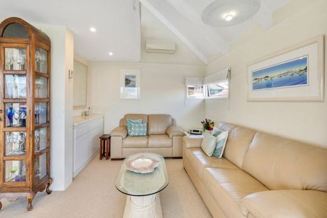 Photo of property in 10 Takutai Avenue, Bucklands Beach, Auckland, 2012