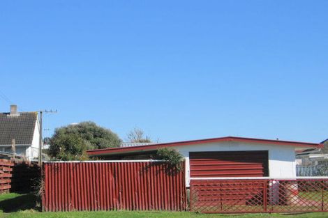 Photo of property in 1 Brown Street, Foxton, 4814
