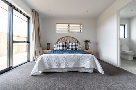 Photo of property in 9 One Haruru Street, Cambridge, 3493