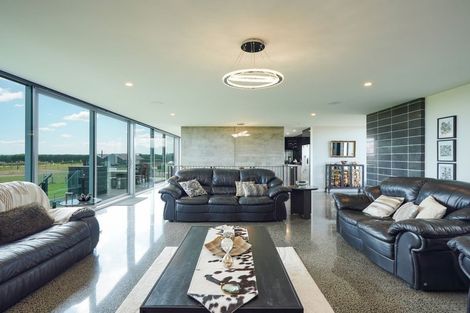 Photo of property in 89 Sunrise Drive, Seaward Bush, Invercargill, 9812