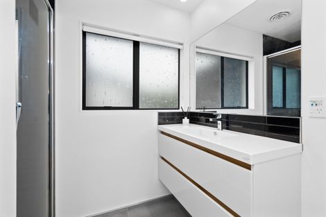 Photo of property in 82 Princes Street, Cambridge, 3434