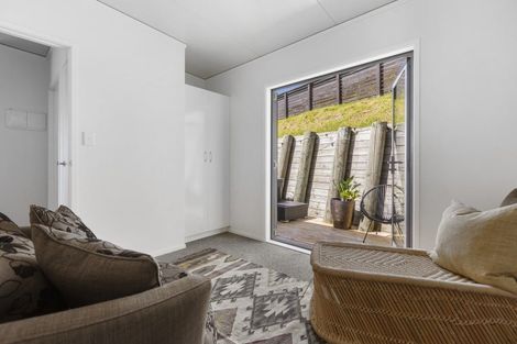 Photo of property in 1a Gordon Street, Glen Avon, New Plymouth, 4312