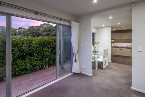 Photo of property in 46u2 Bracken Road, Paparangi, Wellington, 6037