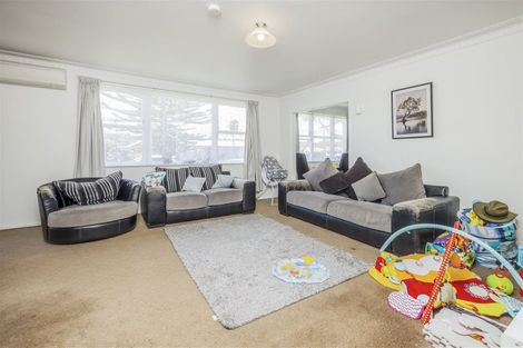 Photo of property in 51 President Avenue, Papakura, 2110