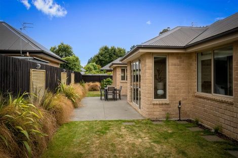 Photo of property in 12 Mataroa Place, Parklands, Christchurch, 8083