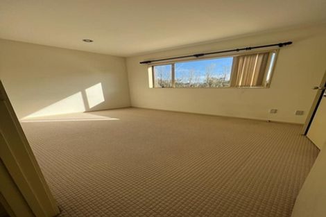 Photo of property in 6a Becroft Drive, Forrest Hill, Auckland, 0620
