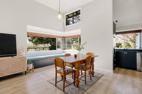 Photo of property in 31 Racecourse Road, Cambridge, 3493