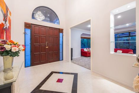 Photo of property in 24 Oakway Drive, Schnapper Rock, Auckland, 0632