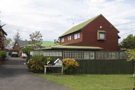 Photo of property in 1/108 Chivalry Road, Glenfield, Auckland, 0629