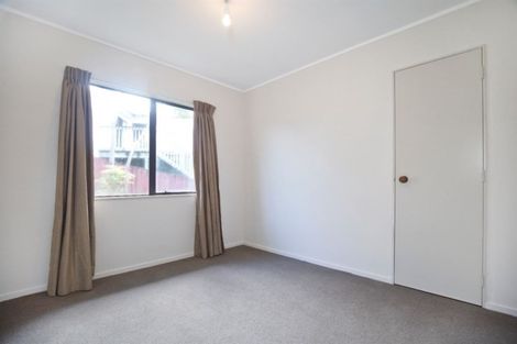 Photo of property in 10 Frosses Place, Massey, Auckland, 0614