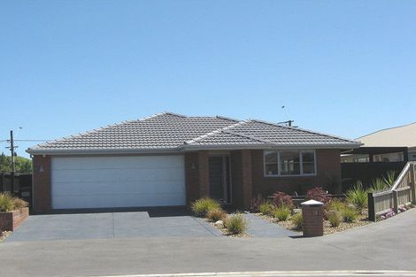Photo of property in 31a Mataroa Place, Parklands, Christchurch, 8083