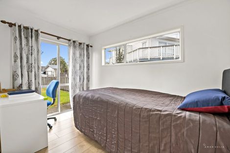 Photo of property in 13 Bodi Place, Te Atatu South, Auckland, 0610