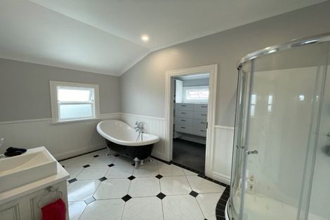 Photo of property in 11 Colenso Avenue, Hospital Hill, Napier, 4110