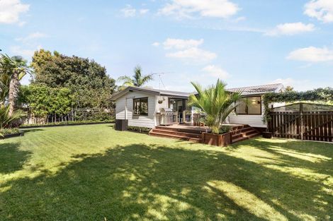 Photo of property in 68a Wellington Street, Howick, Auckland, 2014