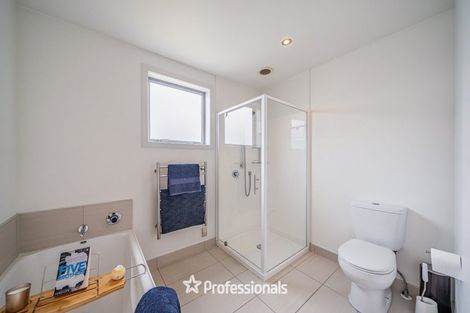 Photo of property in 12 Otonga Heights, Maungaraki, Lower Hutt, 5010