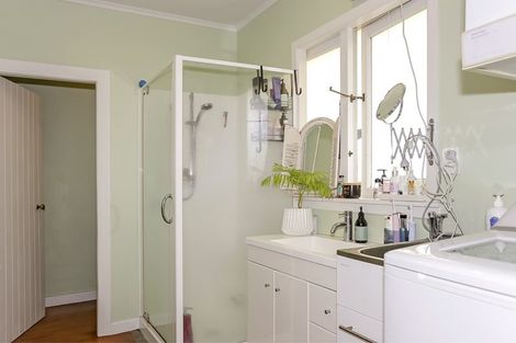 Photo of property in 11 Puriri Avenue, Te Puke, 3119