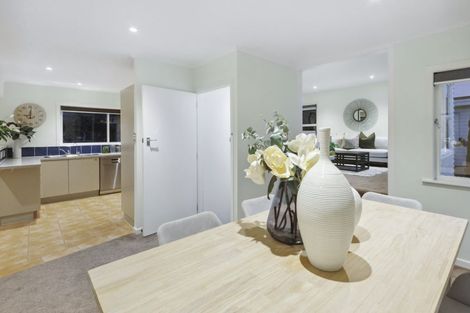 Photo of property in 2/17 Belmont Terrace, Milford, Auckland, 0620