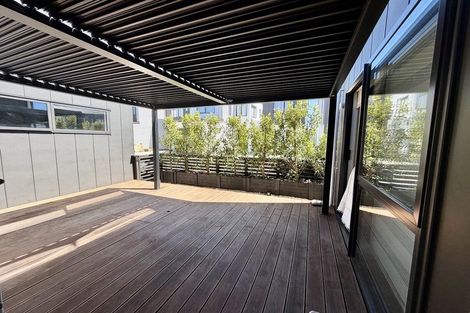 Photo of property in 43 Clayden Shuttleworth Street, Papakura, 2110