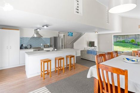 Photo of property in 6 Kent Avenue, Waitarere Beach, Levin, 5510