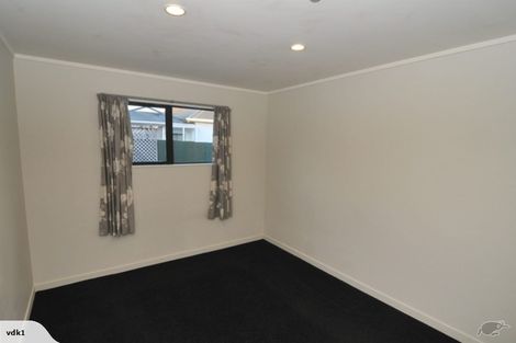Photo of property in 56 Oxford Terrace, Epuni, Lower Hutt, 5011