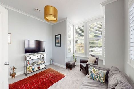 Photo of property in 32 Medway Street, Island Bay, Wellington, 6023