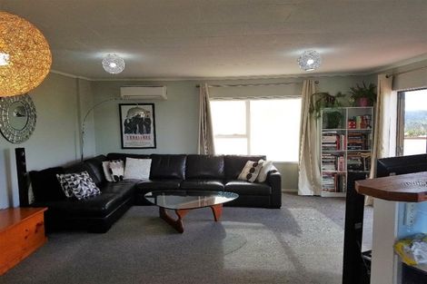 Photo of property in 25 Clearview Heights, Ranui, Auckland, 0612