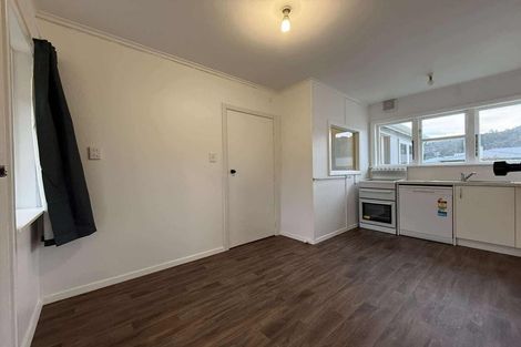 Photo of property in 9 Wainhouse Street, Stokes Valley, Lower Hutt, 5019