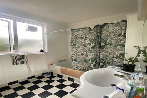 Photo of property in Samoa High Commission, 1f4 Wesley Road, Kelburn, Wellington, 6012