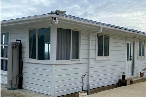Photo of property in 981 East Coast Road, Redvale, Auckland, 0794