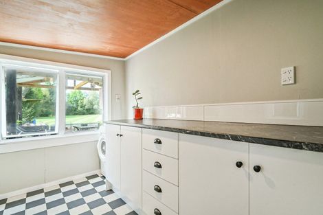 Photo of property in 72 Raupare Road, Twyford, Hastings, 4175