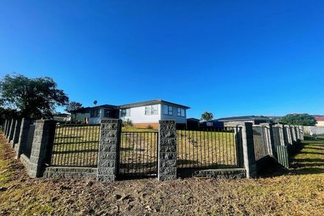 Photo of property in 9 Staverton Crescent, Mangere, Auckland, 2022