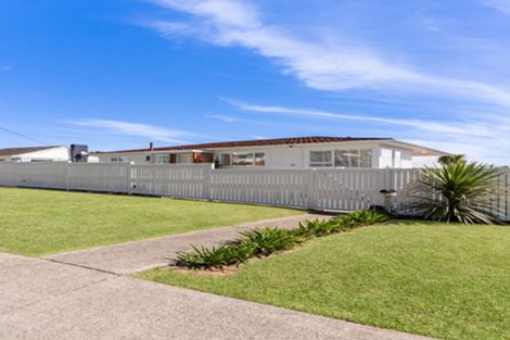 Photo of property in 1/10 Raines Avenue, Forrest Hill, Auckland, 0620