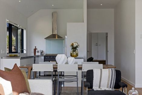 Photo of property in 3 Pioneer Court, Jacks Point, Queenstown, 9371