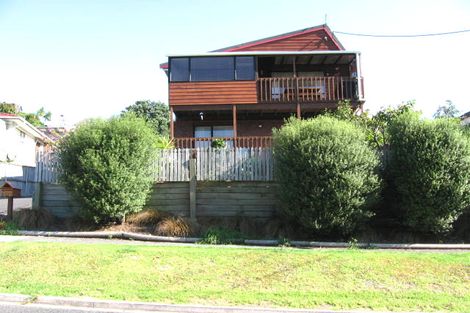Photo of property in 1/26 Hebron Road, Waiake, Auckland, 0630
