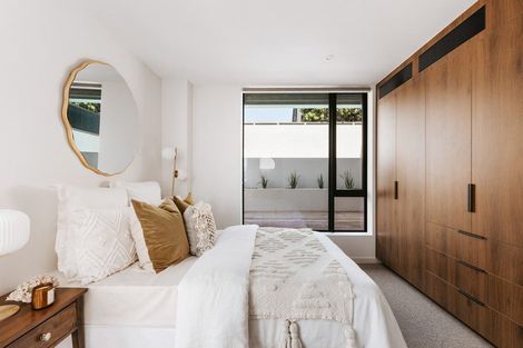 Photo of property in 124b Marine Parade, Mount Maunganui, 3116
