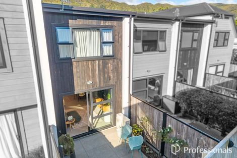 Photo of property in 11/489 Riverside Drive, Fairfield, Lower Hutt, 5011