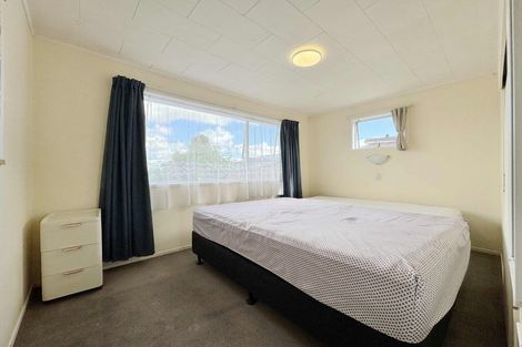 Photo of property in 21 Longreach Drive, Sunnyvale, Auckland, 0612