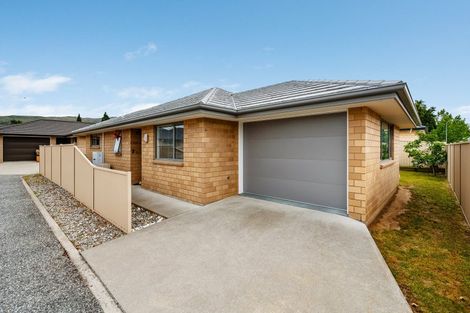 Photo of property in 8a Mead Avenue, Cromwell, 9310