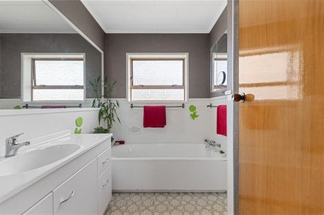 Photo of property in 4 Moana Place, Morrinsville, 3300