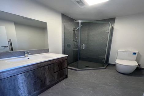 Photo of property in 2/39 Dale Crescent, Pakuranga, Auckland, 2010