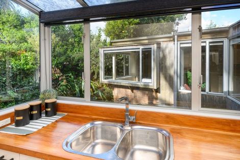 Photo of property in 196 Victoria Avenue, Hokowhitu, Palmerston North, 4410
