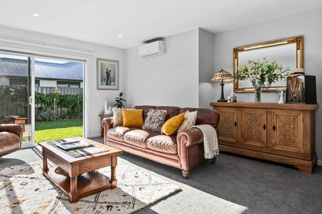 Photo of property in 7 Willow Brook Place, Clive, 4102