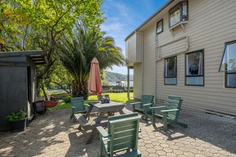 Photo of property in 318 Waikawa Road, Waikawa, Picton, 7220