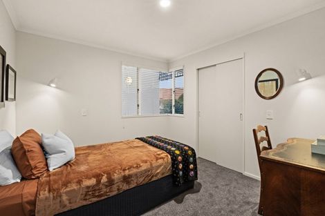 Photo of property in 30 Pukekura Place, Taradale, Napier, 4112