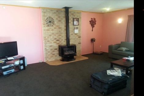 Photo of property in 10 Mcbratneys Road, Dallington, Christchurch, 8061