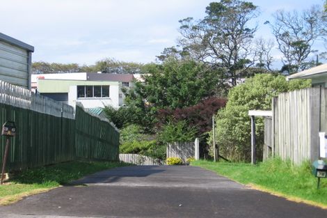 Photo of property in 36a Riserra Drive, Ranui, Auckland, 0612